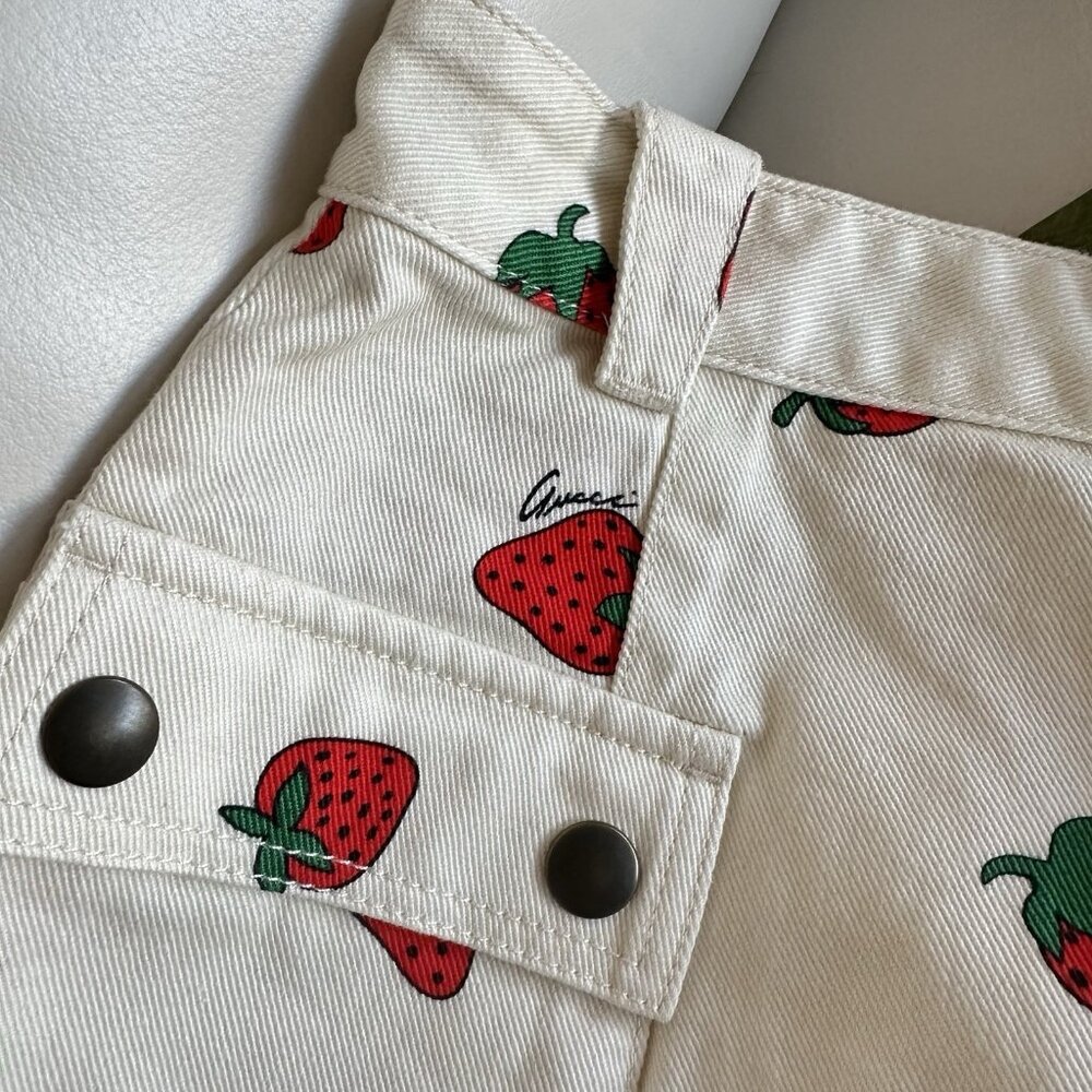 NWT GUCCI Shorts Cotton Twill Strawberry Sz 26 100% Authentic Women’s - Picture 10 of 14